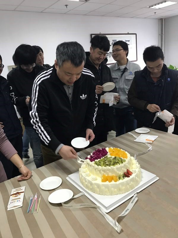 ayxty.com科技3月员工生日会