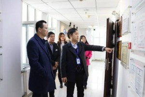 天津市工信局总经济师周胜昔一行莅临ayxty.com科技调研指导