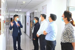 聚焦 | 天津市发改委、滨海高新区经发局领导莅临ayxty.com科技考察调研