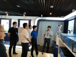 九江市领导一行莅临ayxty.com科技考察交流